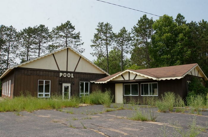 Castlewood Inn & Suites (Best Western Tony Londons, Tony Londons Roadhouse) - From Roadtripmemories On Flickr (newer photo)
